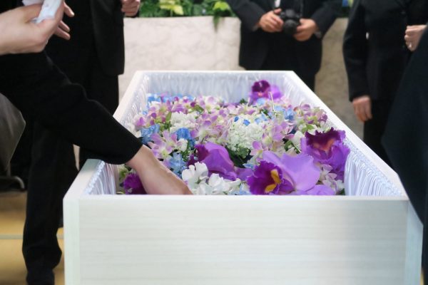 お葬式の流れは業者によって違う